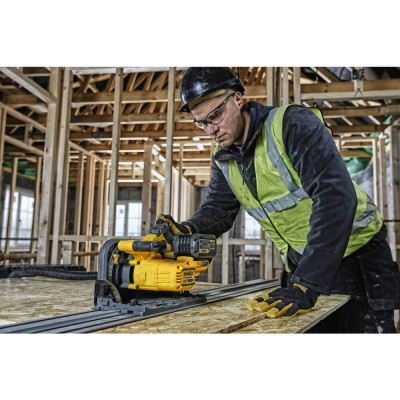 Купить Пила дисковая погружная аккумуляторная бесщёточная DeWALT DCS520T2R. Официальный магазин Dewalt Украина. Фирменный инструмент и оборудовние DeWALT, STANLEY, BLACK+DECKER, BOSTITCH