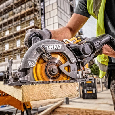 Купити Пила дискова акумуляторна безщіткова DeWALT DCS577N. Офіційний магазин Dewalt Україна. Фірмовий інструмент та обладнання DeWALT, STANLEY, BLACK+DECKER, BOSTITCH
