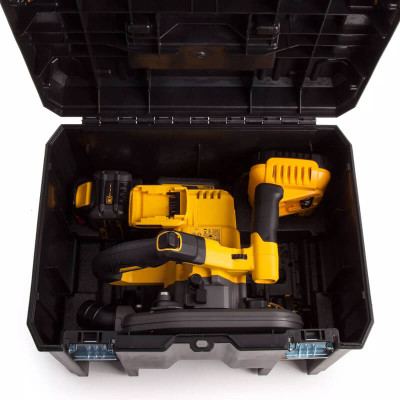 Купити Пила дискова занурювальна акумуляторна DeWALT DCS520T2. Офіційний магазин Dewalt Україна. Фірмовий інструмент та обладнання DeWALT, STANLEY, BLACK+DECKER, BOSTITCH