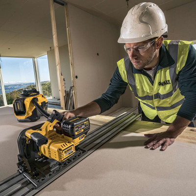 Купити Пила дискова занурювальна акумуляторна DeWALT DCS520T2. Офіційний магазин Dewalt Україна. Фірмовий інструмент та обладнання DeWALT, STANLEY, BLACK+DECKER, BOSTITCH