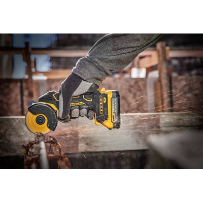 Купить Пила дисковая универсальная аккумуляторная бесщёточная DeWALT DCS438N. Официальный магазин Dewalt Украина. Фирменный инструмент и оборудовние DeWALT, STANLEY, BLACK+DECKER, BOSTITCH