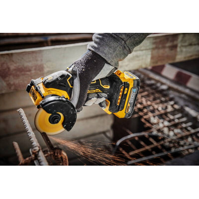 Купить Пила дисковая универсальная аккумуляторная бесщёточная DeWALT DCS438N. Официальный магазин Dewalt Украина. Фирменный инструмент и оборудовние DeWALT, STANLEY, BLACK+DECKER, BOSTITCH