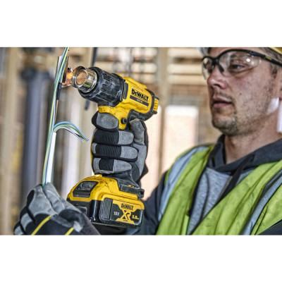 Купити Пістолет гарячого повітря - фен акумуляторний DeWALT DCE530N. Офіційний магазин Dewalt Україна. Фірмовий інструмент та обладнання DeWALT, STANLEY, BLACK+DECKER, BOSTITCH