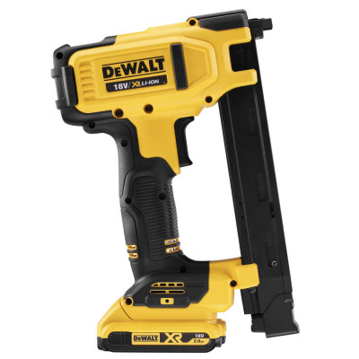 Купити Степлер скобозабивний акумуляторний DeWALT DCN701D2. Офіційний магазин Dewalt Україна. Фірмовий інструмент та обладнання DeWALT, STANLEY, BLACK+DECKER, BOSTITCH