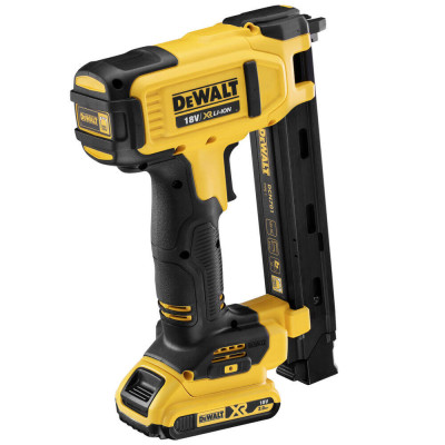 Купити Степлер скобозабивний акумуляторний DeWALT DCN701D2. Офіційний магазин Dewalt Україна. Фірмовий інструмент та обладнання DeWALT, STANLEY, BLACK+DECKER, BOSTITCH
