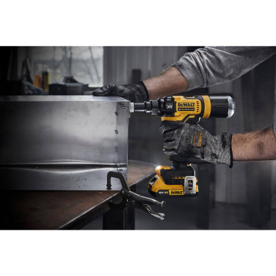 Купити Заклепочник акумуляторний безщітковий DeWALT DCF403NT. Офіційний магазин Dewalt Україна. Фірмовий інструмент та обладнання DeWALT, STANLEY, BLACK+DECKER, BOSTITCH