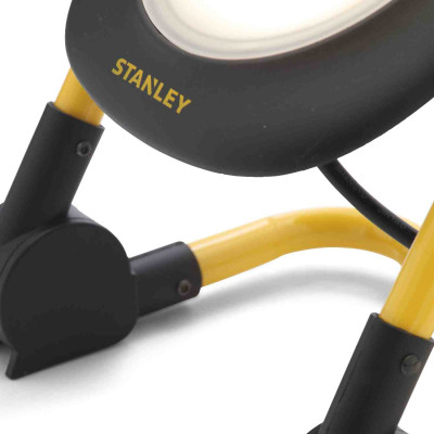 Купити Прожектор світлодіодний STANLEY SXLS35527E. Офіційний магазин Dewalt Україна. Фірмовий інструмент та обладнання DeWALT, STANLEY, BLACK+DECKER, BOSTITCH