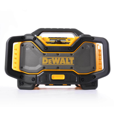 Купити Зарядний пристрій-радіоприймач DeWALT DCR027. Офіційний магазин Dewalt Україна. Фірмовий інструмент та обладнання DeWALT, STANLEY, BLACK+DECKER, BOSTITCH