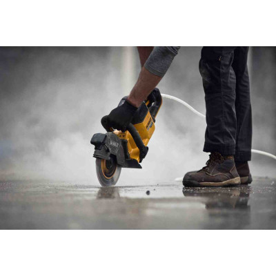 Купити Резервуар для подачі води DeWALT DCE6820N. Офіційний магазин Dewalt Україна. Фірмовий інструмент та обладнання DeWALT, STANLEY, BLACK+DECKER, BOSTITCH