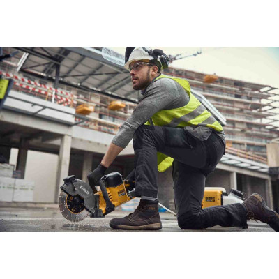 Купити Резервуар для подачі води DeWALT DCE6820N. Офіційний магазин Dewalt Україна. Фірмовий інструмент та обладнання DeWALT, STANLEY, BLACK+DECKER, BOSTITCH
