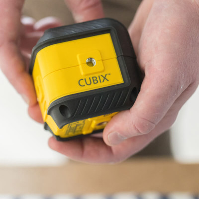 Купити Рівень лазерний CUBIX Green Beam Cross Line STANLEY STHT77499-1. Офіційний магазин Dewalt Україна. Фірмовий інструмент та обладнання DeWALT, STANLEY, BLACK+DECKER, BOSTITCH