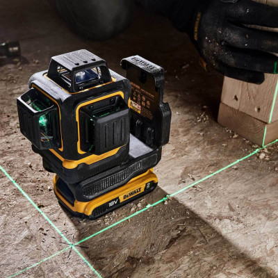 Купити Рівень лазерний лінійний DeWALT DCLE34031N. Офіційний магазин Dewalt Україна. Фірмовий інструмент та обладнання DeWALT, STANLEY, BLACK+DECKER, BOSTITCH
