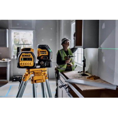 Купити Рівень лазерний лінійний DeWALT DCE088D1G18. Офіційний магазин Dewalt Україна. Фірмовий інструмент та обладнання DeWALT, STANLEY, BLACK+DECKER, BOSTITCH