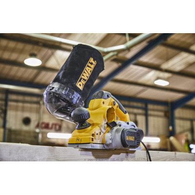 Купити Рубанок мережевий DeWALT D26500. Офіційний магазин Dewalt Україна. Фірмовий інструмент та обладнання DeWALT, STANLEY, BLACK+DECKER, BOSTITCH