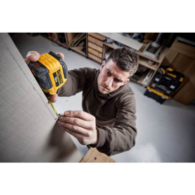 Купити Рулетка вимірювальна COMPACT, 5 м х 28 мм DeWALT DWHT38114-0. Офіційний магазин Dewalt Україна. Фірмовий інструмент та обладнання DeWALT, STANLEY, BLACK+DECKER, BOSTITCH