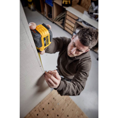 Купити Рулетка вимірювальна COMPACT, 5 м х 28 мм DeWALT DWHT38114-0. Офіційний магазин Dewalt Україна. Фірмовий інструмент та обладнання DeWALT, STANLEY, BLACK+DECKER, BOSTITCH