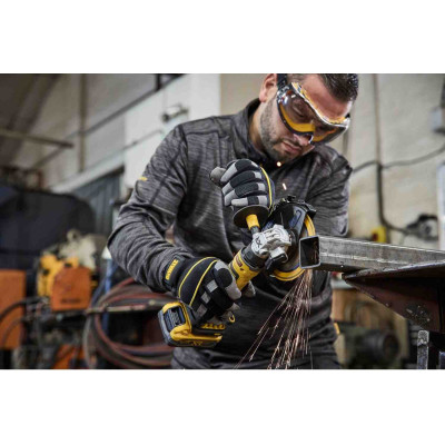 Купить Шлифмашина угловая - болгарка аккумуляторная бесщёточная DeWALT DCG404N. Официальный магазин Dewalt Украина. Фирменный инструмент и оборудовние DeWALT, STANLEY, BLACK+DECKER, BOSTITCH