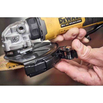 Купити Шліфмашина кутова - болгарка акумуляторна безщіткова DeWALT DCG404NT. Офіційний магазин Dewalt Україна. Фірмовий інструмент та обладнання DeWALT, STANLEY, BLACK+DECKER, BOSTITCH