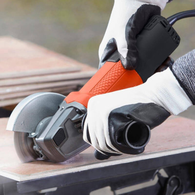 Купить Шлифмашина угловая - болгарка сетевая BLACK+DECKER BEG120. Официальный магазин Dewalt Украина. Фирменный инструмент и оборудовние DeWALT, STANLEY, BLACK+DECKER, BOSTITCH