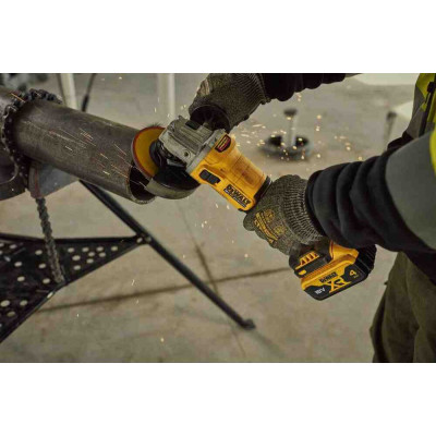 Купити Шліфмашина кутова - болгарка акумуляторна безщіткова DeWALT DCG407M1T. Офіційний магазин Dewalt Україна. Фірмовий інструмент та обладнання DeWALT, STANLEY, BLACK+DECKER, BOSTITCH