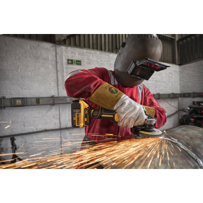 Купить Шлифмашина угловая - болгарка аккумуляторная бесщёточная DeWALT DCG405P3. Официальный магазин Dewalt Украина. Фирменный инструмент и оборудовние DeWALT, STANLEY, BLACK+DECKER, BOSTITCH