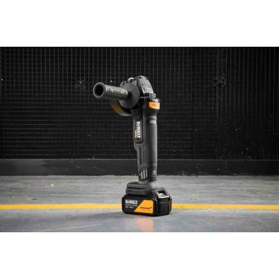 Купити Шліфмашина кутова - болгарка акумуляторна безщіткова McLaren F1 TEAM SPECIAL EDITION DeWALT DCG45MP2T. Офіційний магазин Dewalt Україна. Фірмовий інструмент та обладнання DeWALT, STANLEY, BLACK+DECKER, BOSTITCH