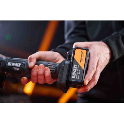 Купити Шліфмашина кутова - болгарка акумуляторна безщіткова McLaren F1 TEAM SPECIAL EDITION DeWALT DCG45MP2T. Офіційний магазин Dewalt Україна. Фірмовий інструмент та обладнання DeWALT, STANLEY, BLACK+DECKER, BOSTITCH