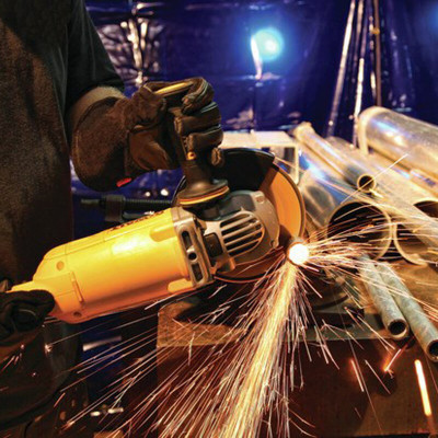 Купити Шліфмашина кутова - болгарка мережева DeWALT DWE496. Офіційний магазин Dewalt Україна. Фірмовий інструмент та обладнання DeWALT, STANLEY, BLACK+DECKER, BOSTITCH