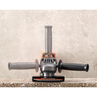 Купити Шліфмашина кутова - болгарка акумуляторна BLACK+DECKER BCG720N. Офіційний магазин Dewalt Україна. Фірмовий інструмент та обладнання DeWALT, STANLEY, BLACK+DECKER, BOSTITCH