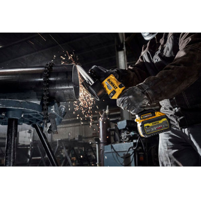 Купить Шлифмашина угловая - болгарка аккумуляторная бесщёточная DeWALT DCG440N. Официальный магазин Dewalt Украина. Фирменный инструмент и оборудовние DeWALT, STANLEY, BLACK+DECKER, BOSTITCH