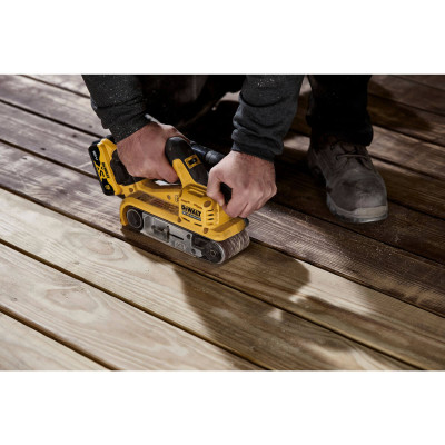 Купити Шліфмашина стрічкова акумуляторна безщіткова DeWALT DCW220P2. Офіційний магазин Dewalt Україна. Фірмовий інструмент та обладнання DeWALT, STANLEY, BLACK+DECKER, BOSTITCH
