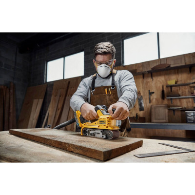 Купити Шліфмашина стрічкова акумуляторна безщіткова DeWALT DCW220N. Офіційний магазин Dewalt Україна. Фірмовий інструмент та обладнання DeWALT, STANLEY, BLACK+DECKER, BOSTITCH
