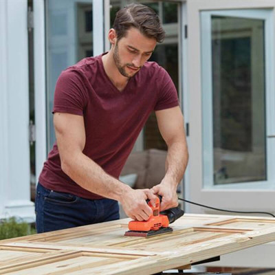 Купить Шлифмашина вибрационная сетевая BLACK+DECKER BEW220. Официальный магазин Dewalt Украина. Фирменный инструмент и оборудовние DeWALT, STANLEY, BLACK+DECKER, BOSTITCH