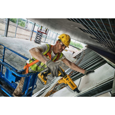 Купити Шурупокрут акумуляторний безщітковий DeWALT DCF620D2K. Офіційний магазин Dewalt Україна. Фірмовий інструмент та обладнання DeWALT, STANLEY, BLACK+DECKER, BOSTITCH