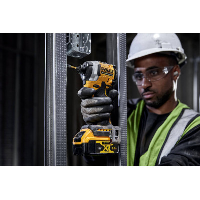 Купити Шурупокрут ударний акумуляторний безщітковий DeWALT DCF850P2T. Офіційний магазин Dewalt Україна. Фірмовий інструмент та обладнання DeWALT, STANLEY, BLACK+DECKER, BOSTITCH