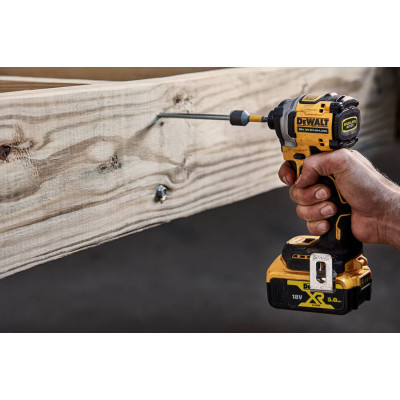 Купити Шурупокрут ударний акумуляторний безщітковий DeWALT DCF850P2T. Офіційний магазин Dewalt Україна. Фірмовий інструмент та обладнання DeWALT, STANLEY, BLACK+DECKER, BOSTITCH