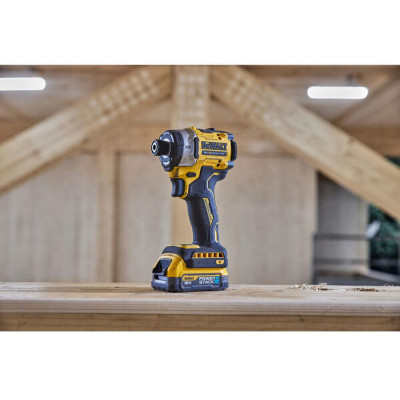 Купити Шурупокрут ударний акумуляторний безщітковий DeWALT DCF860E2T. Офіційний магазин Dewalt Україна. Фірмовий інструмент та обладнання DeWALT, STANLEY, BLACK+DECKER, BOSTITCH