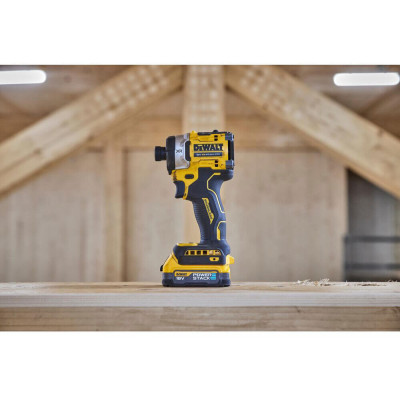 Купити Шурупокрут ударний акумуляторний безщітковий DeWALT DCF860E2T. Офіційний магазин Dewalt Україна. Фірмовий інструмент та обладнання DeWALT, STANLEY, BLACK+DECKER, BOSTITCH