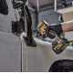 Купити Шурупокрут ударний акумуляторний безщітковий DeWALT DCF850N. Офіційний магазин Dewalt Україна. Фірмовий інструмент та обладнання DeWALT, STANLEY, BLACK+DECKER, BOSTITCH