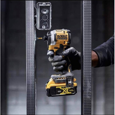 Купити Шурупокрут ударний акумуляторний безщітковий DeWALT DCF850N. Офіційний магазин Dewalt Україна. Фірмовий інструмент та обладнання DeWALT, STANLEY, BLACK+DECKER, BOSTITCH