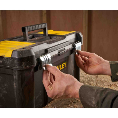 Купити Скринька ESSENTIAL, розміри 482x254x250 мм STANLEY STST1-75521. Офіційний магазин Dewalt Україна. Фірмовий інструмент та обладнання DeWALT, STANLEY, BLACK+DECKER, BOSTITCH