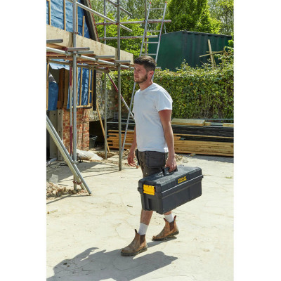 Купити Скринька для інструментів FatMax, 25”, 290 x 640 x 300 мм STANLEY FMST81083-1. Офіційний магазин Dewalt Україна. Фірмовий інструмент та обладнання DeWALT, STANLEY, BLACK+DECKER, BOSTITCH