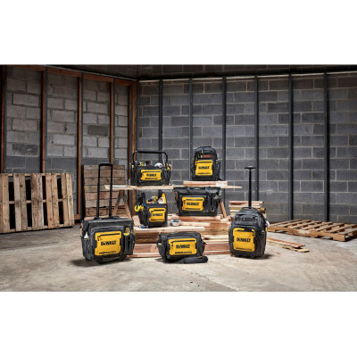 Купить Рюкзак для инструмента PRO BACKPACK DeWALT DWST60102-1. Официальный магазин Dewalt Украина. Фирменный инструмент и оборудовние DeWALT, STANLEY, BLACK+DECKER, BOSTITCH