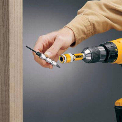 Купить Быстросменный узел системы сверления FLIP&DRIVE DeWALT DT7603. Официальный магазин Dewalt Украина. Фирменный инструмент и оборудовние DeWALT, STANLEY, BLACK+DECKER, BOSTITCH