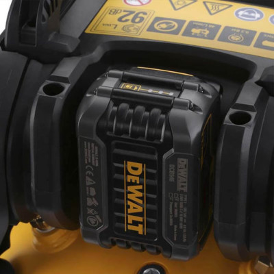 Купити Компресор повітряний акумуляторний DeWALT DCC1054T2. Офіційний магазин Dewalt Україна. Фірмовий інструмент та обладнання DeWALT, STANLEY, BLACK+DECKER, BOSTITCH