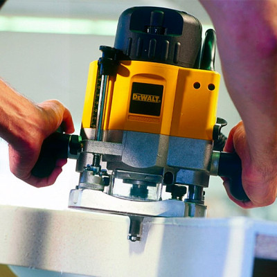 Купити Фрезер DeWALT DW626. Офіційний магазин Dewalt Україна. Фірмовий інструмент та обладнання DeWALT, STANLEY, BLACK+DECKER, BOSTITCH
