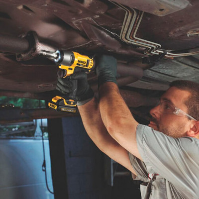 Купити Гайковерт ударний акумуляторний безщітковий DeWALT DCF813D2. Офіційний магазин Dewalt Україна. Фірмовий інструмент та обладнання DeWALT, STANLEY, BLACK+DECKER, BOSTITCH
