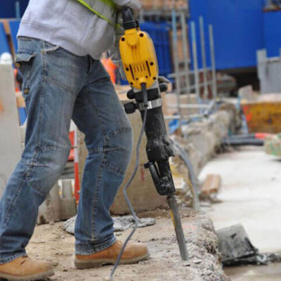 Купити Відбійний молоток мережевий DeWALT D25960K. Офіційний магазин Dewalt Україна. Фірмовий інструмент та обладнання DeWALT, STANLEY, BLACK+DECKER, BOSTITCH
