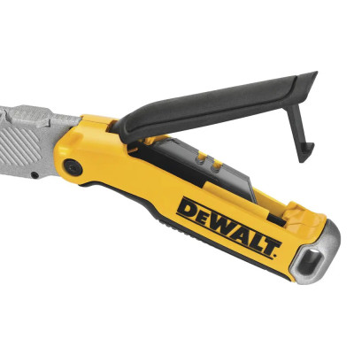 Купити Ніж Utility, складний з трапецієподібним лезом DeWALT DWHT10429-0. Офіційний магазин Dewalt Україна. Фірмовий інструмент та обладнання DeWALT, STANLEY, BLACK+DECKER, BOSTITCH