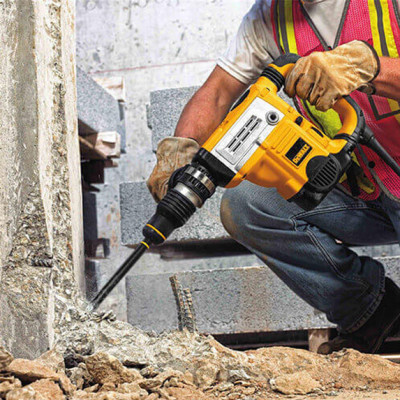 Купити Перфоратор SDS-MAX DeWALT D25761K. Офіційний магазин Dewalt Україна. Фірмовий інструмент та обладнання DeWALT, STANLEY, BLACK+DECKER, BOSTITCH